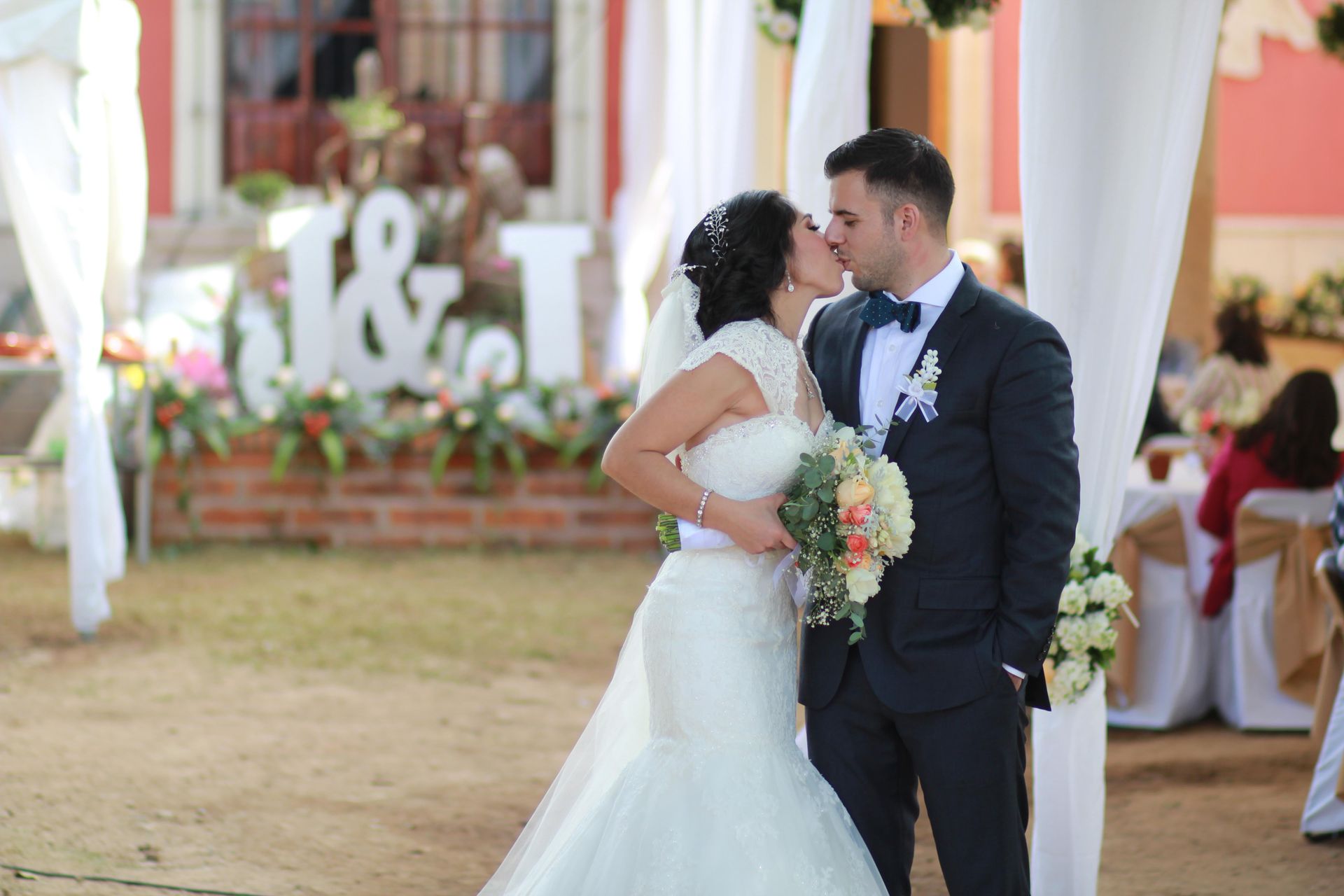 Vender o alquilar ropa para bodas